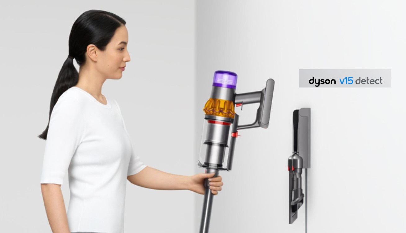 Exploring the Power of Dyson’s V15 Detect: A User Experience
