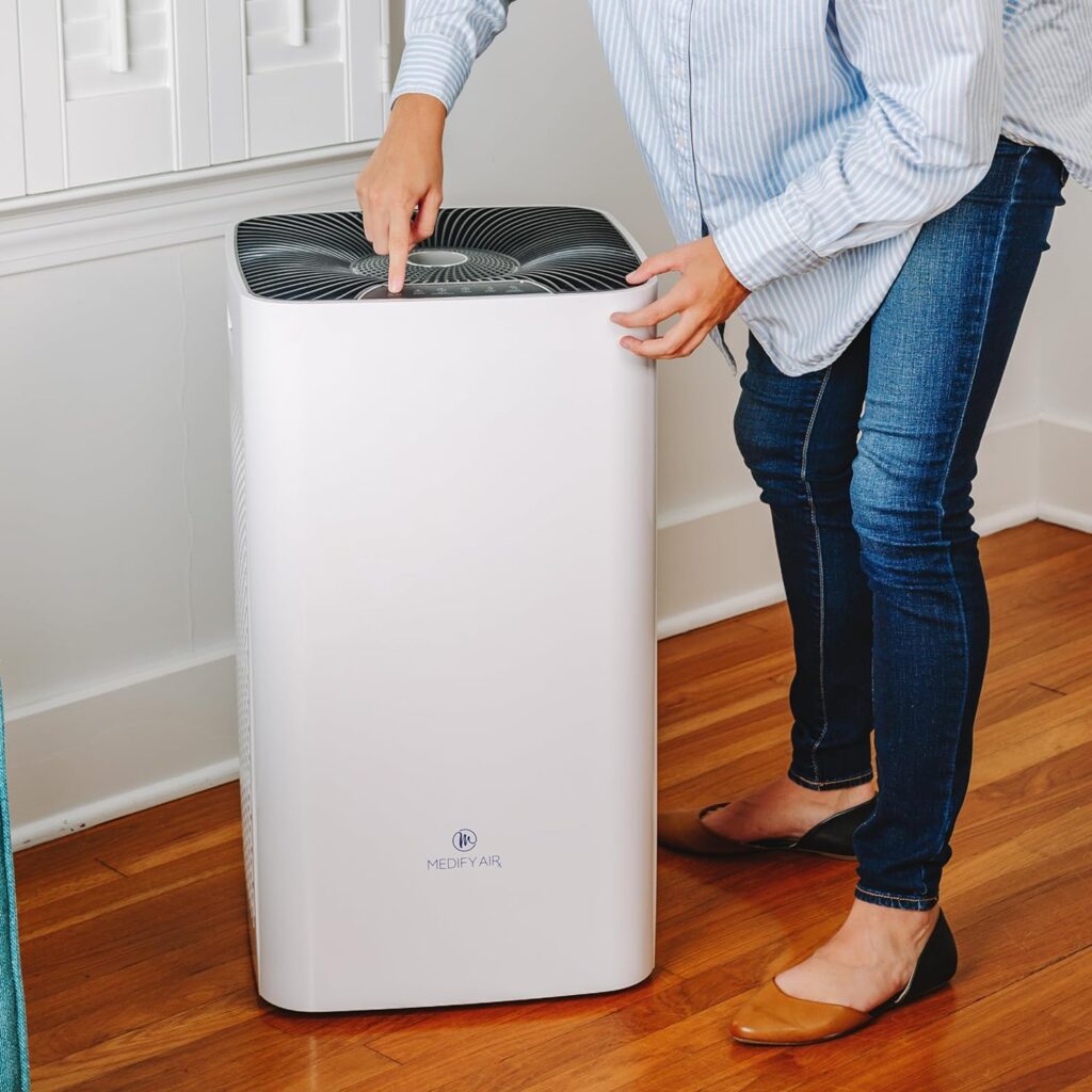 Medify MA-112-UV Air Purifier with True HEPA H14 Filter UV Light | 2500 sq ft Coverage | for Allergens, Wildfire Smoke, Dust, Odors, Pollen, Pets | Quiet 99.99% Removal to 0.1 Microns | White 1-Pack